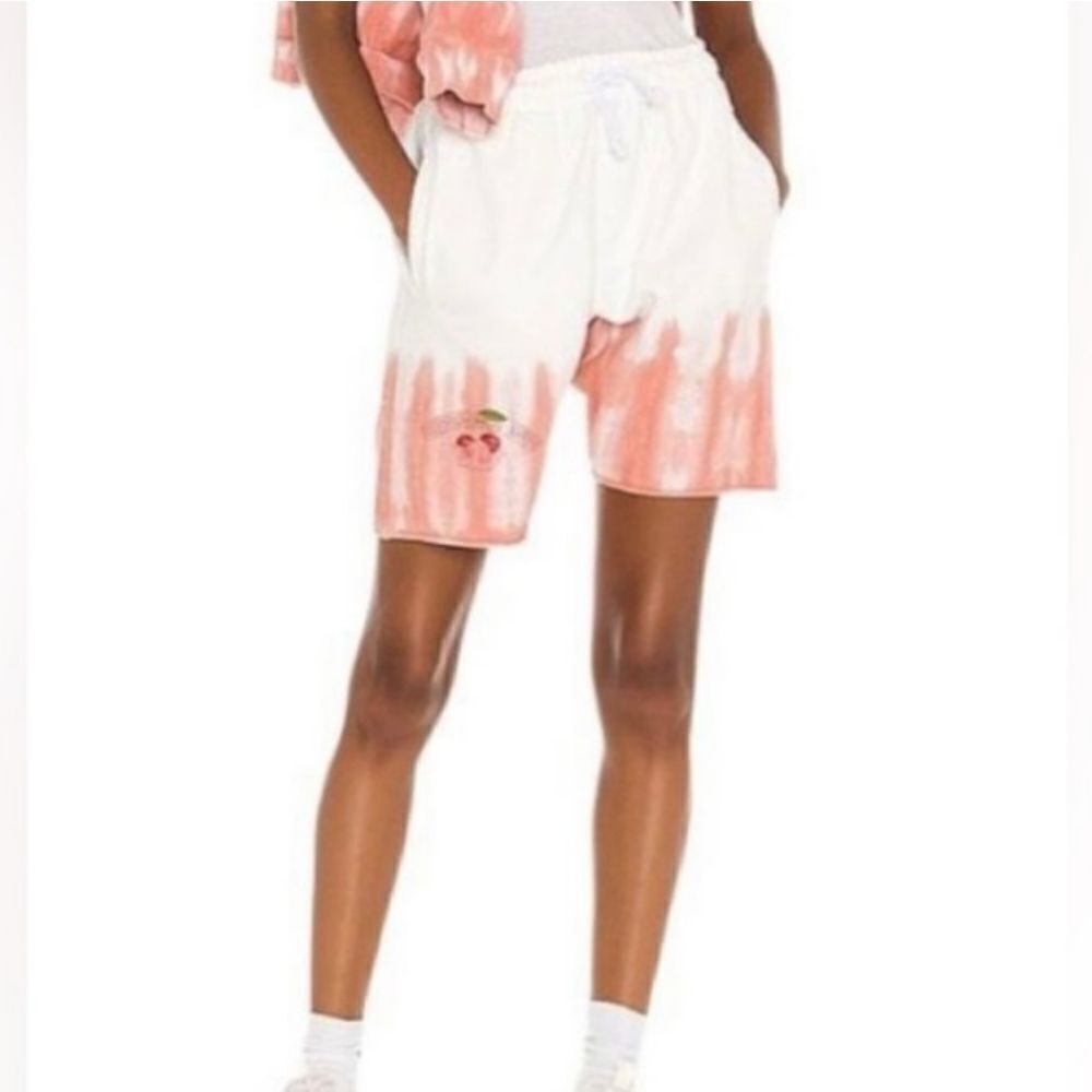 Boys Lie Cherry pie shorts size small